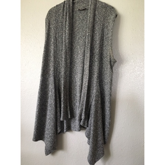 Plus size cardigan - Picture 1 of 2